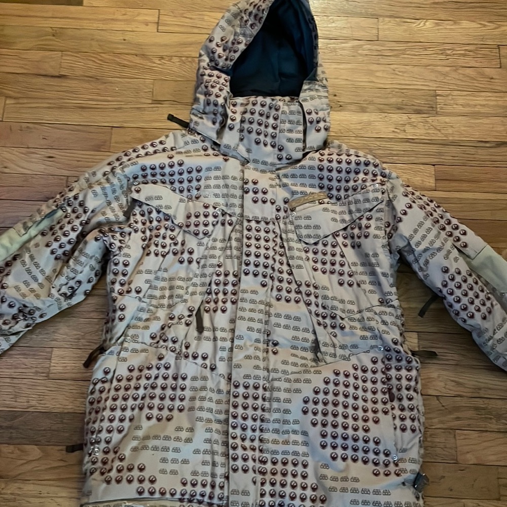 686 x Dragon Limited Edition Snowboarding Jacket